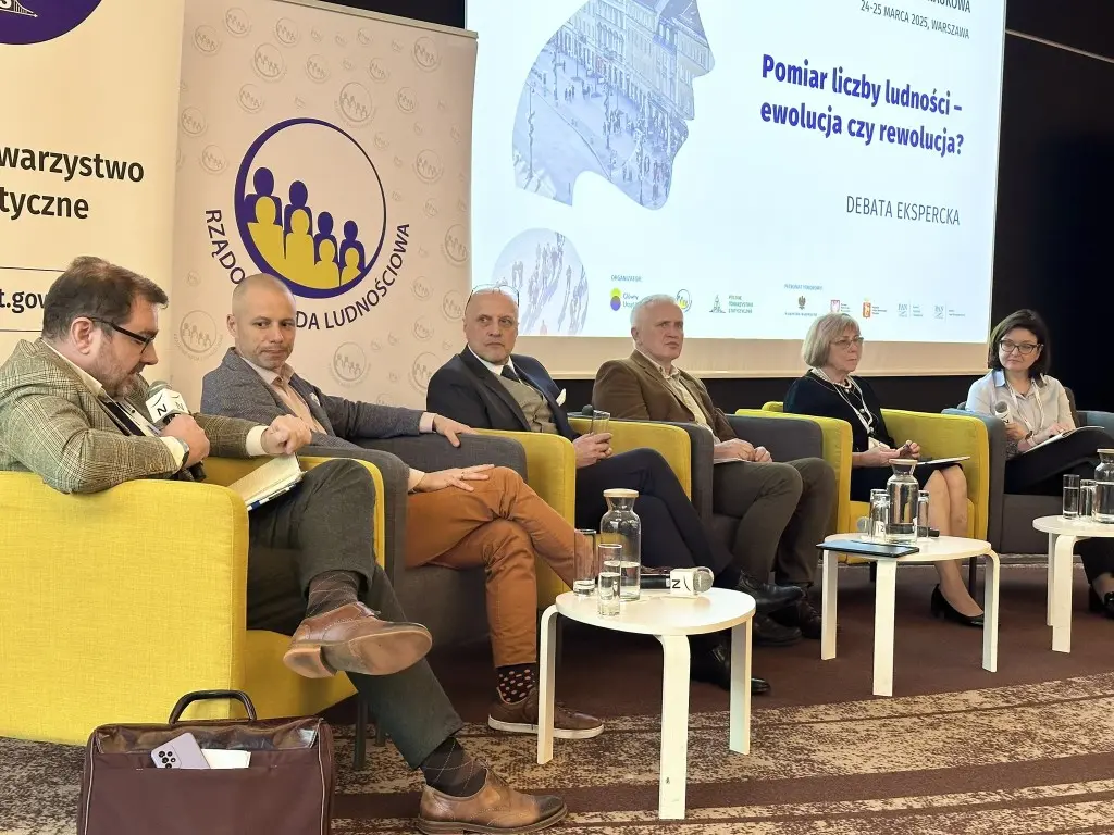 Prelegenci na panelu dyskusyjnym.